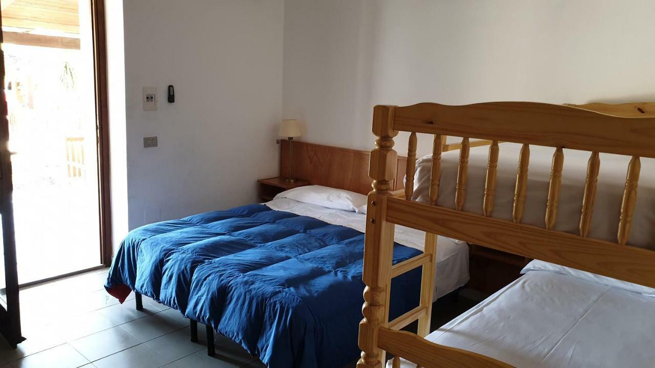 Hotel Mezzaluna Carloforte  Ngoại thất bức ảnh